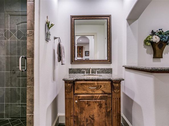 5327  Vanderbilt Avenue , Dallas Texas 75206