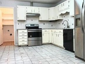1113  Maydelle Lane , Garland Texas 75042