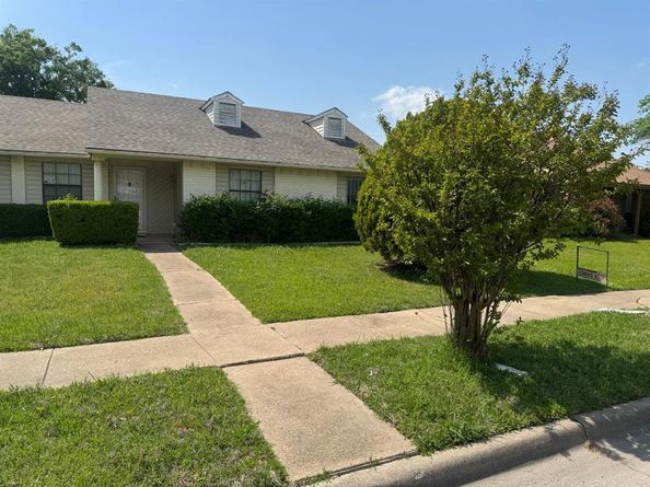 1113  Maydelle Lane , Garland Texas 75042