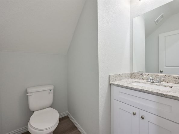 1716 E Powell Avenue , Fort Worth Texas 76104