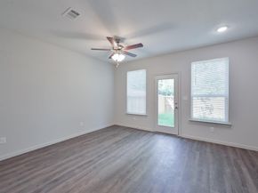 1716 E Powell Avenue , Fort Worth Texas 76104