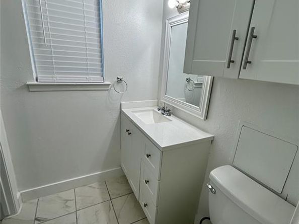 3616  Parkridge Drive  108, Dallas Texas 75234
