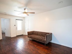 1606  Denver Avenue , Fort Worth Texas 76164