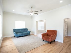 1606  Denver Avenue , Fort Worth Texas 76164