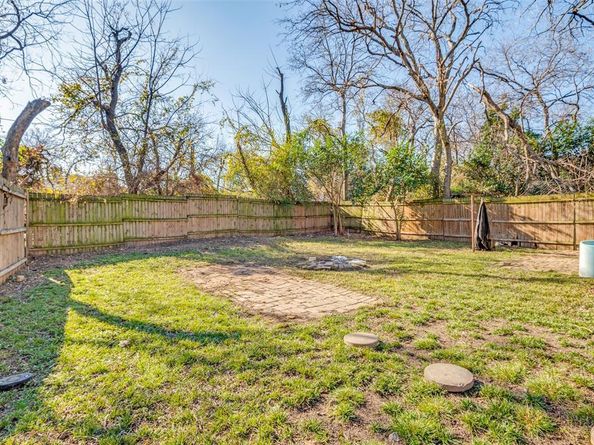 756  Nolte Drive , Dallas Texas 75208