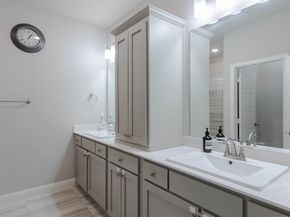 1889  Melinda Lane , Farmers Branch Texas 75234