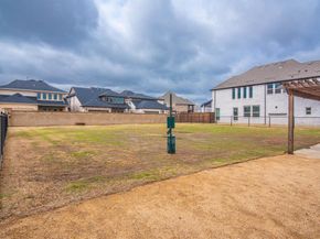 1889  Melinda Lane , Farmers Branch Texas 75234