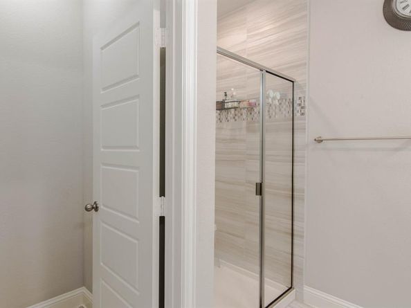 1889  Melinda Lane , Farmers Branch Texas 75234