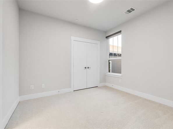 625 N Tyler Street  402, Dallas Texas 75208