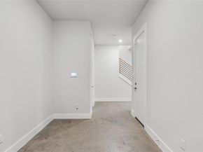 625 N Tyler Street  402, Dallas Texas 75208