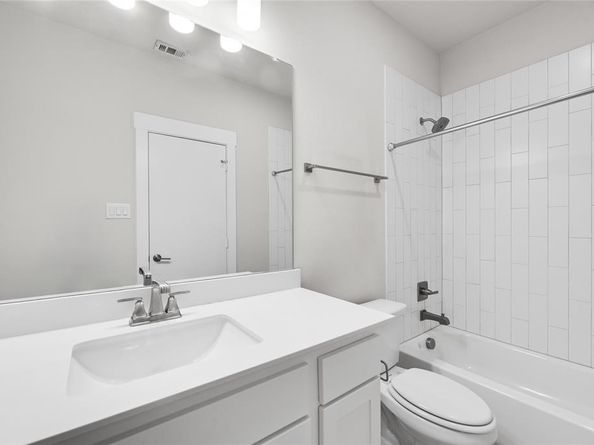 625 N Tyler Street  402, Dallas Texas 75208