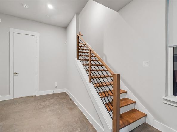 625 N Tyler Street  402, Dallas Texas 75208