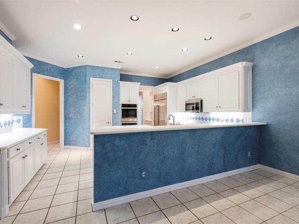 5120  Briar Tree Drive , Dallas Texas 75248