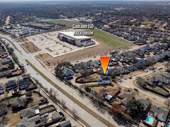 2702  Kingsbury Drive , Garland Texas 75040