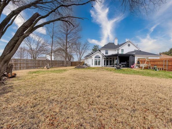 2702  Kingsbury Drive , Garland Texas 75040