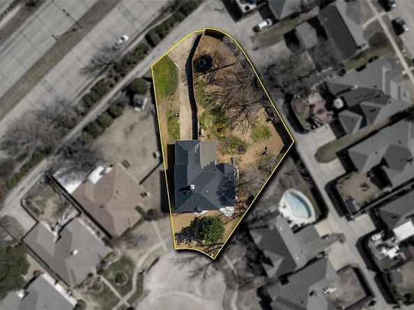 2702  Kingsbury Drive , Garland Texas 75040