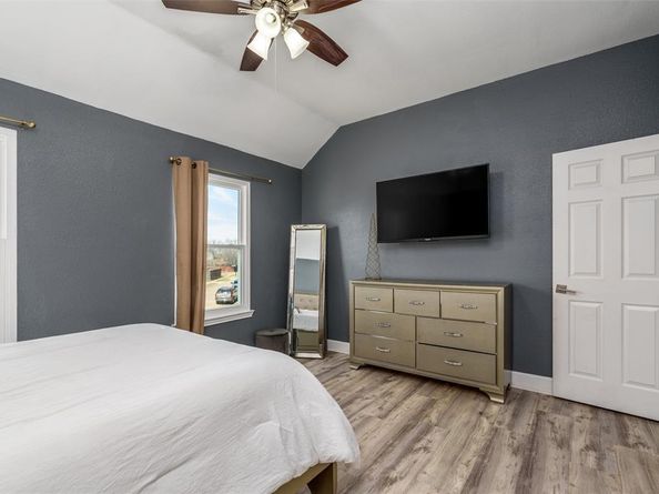 2702  Kingsbury Drive , Garland Texas 75040