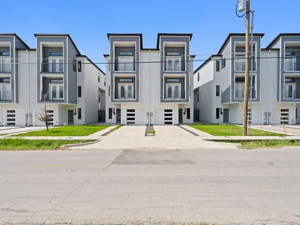 2507  Crossman Avenue , Dallas Texas 75212