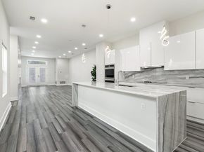 2507  Crossman Avenue , Dallas Texas 75212