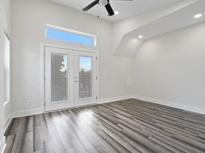 2507  Crossman Avenue , Dallas Texas 75212