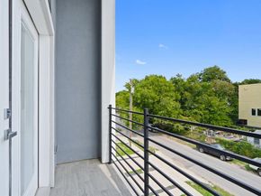 2507  Crossman Avenue , Dallas Texas 75212
