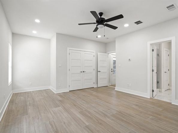 2507  Crossman Avenue , Dallas Texas 75212