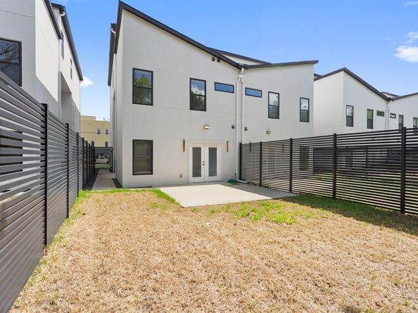 2507  Crossman Avenue , Dallas Texas 75212