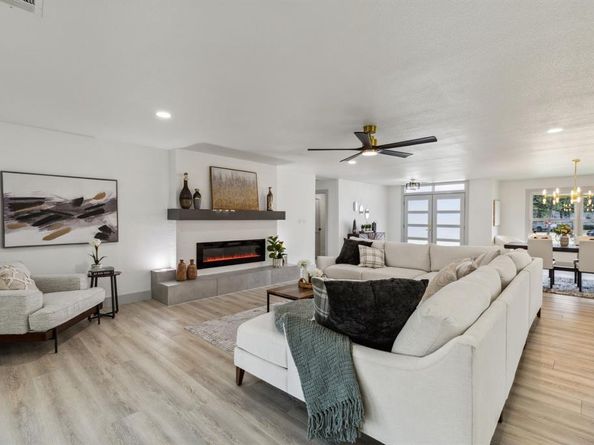 3849  Crown Shore Drive , Dallas Texas 75244