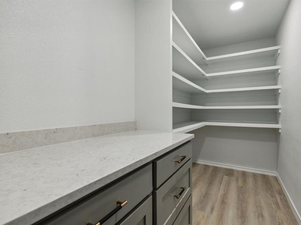 3849  Crown Shore Drive , Dallas Texas 75244