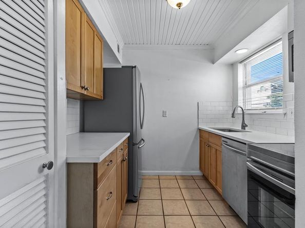 4205  Avondale Avenue  203, Dallas Texas 75219