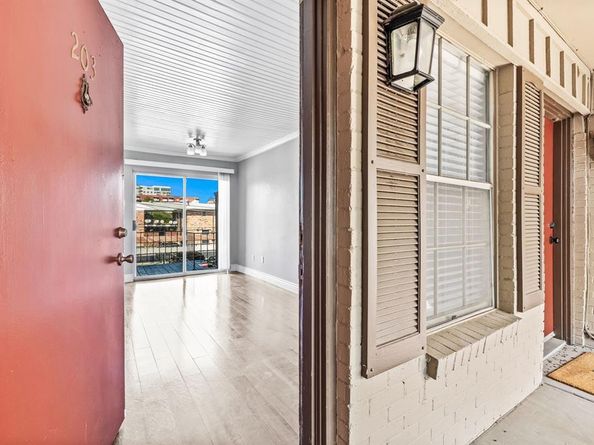 4205  Avondale Avenue  203, Dallas Texas 75219