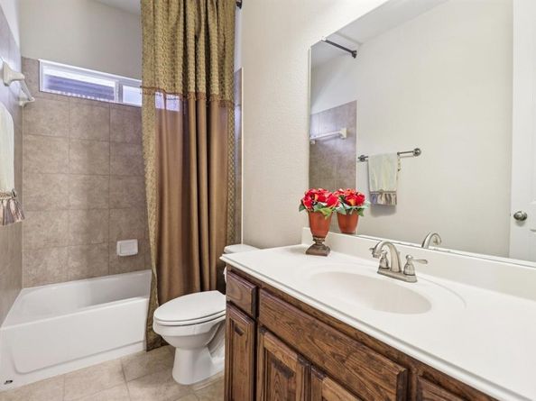8316  Lindsay Gardens , The Colony Texas 75056