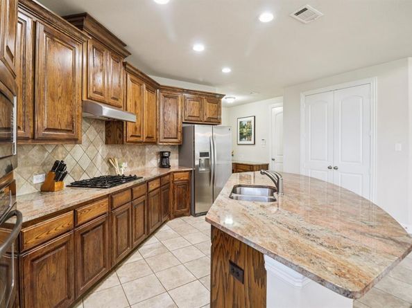 8316  Lindsay Gardens , The Colony Texas 75056