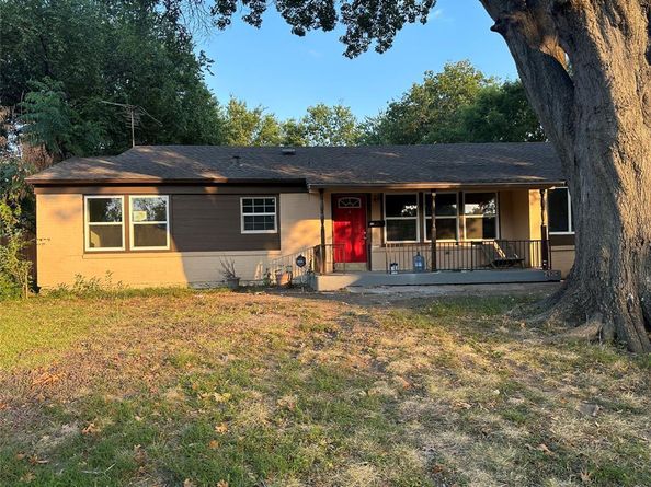 2426  Salerno Drive , Dallas Texas 75224