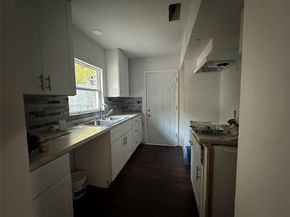 2426  Salerno Drive , Dallas Texas 75224