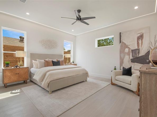 2054  Angelina Drive , Dallas Texas 75212