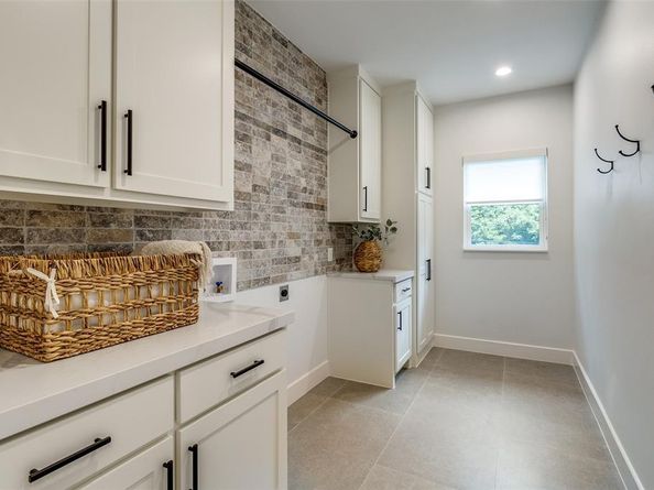 1511  Tranquilla Drive , Dallas Texas 75218