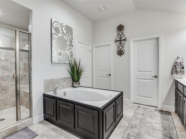 2665  Venice Drive  5, Grand Prairie Texas 75054