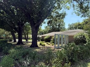 10607  Marsh Lane , Dallas Texas 75229