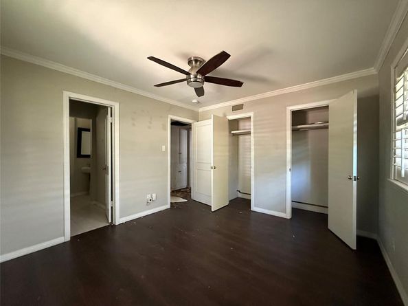 10607  Marsh Lane , Dallas Texas 75229
