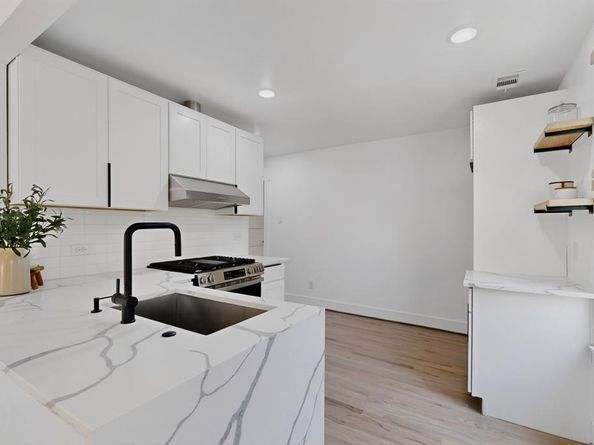 4007  Shelley Boulevard , Dallas Texas 75211