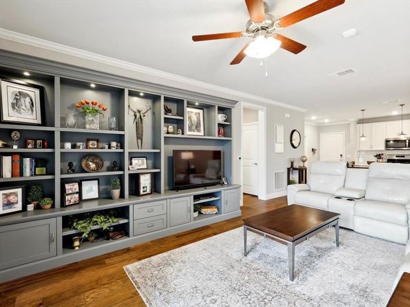 1735  Wittington Place  3308, Farmers Branch Texas 75234