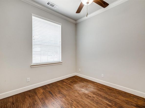 6900  Golf Green Drive , Arlington Texas 76001