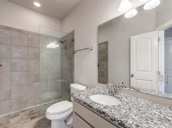 6900  Golf Green Drive , Arlington Texas 76001