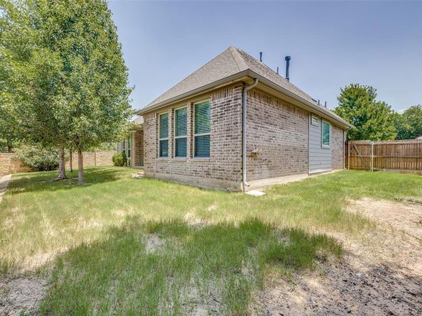 6900  Golf Green Drive , Arlington Texas 76001