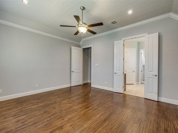 6900  Golf Green Drive , Arlington Texas 76001