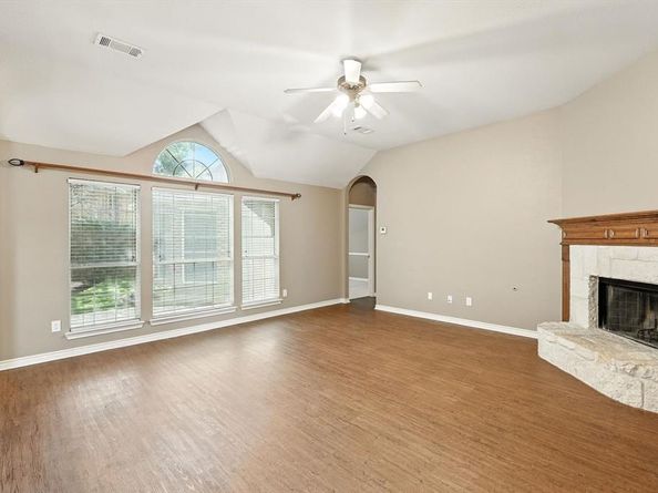 6912  Alderbrook Drive , Denton Texas 76210