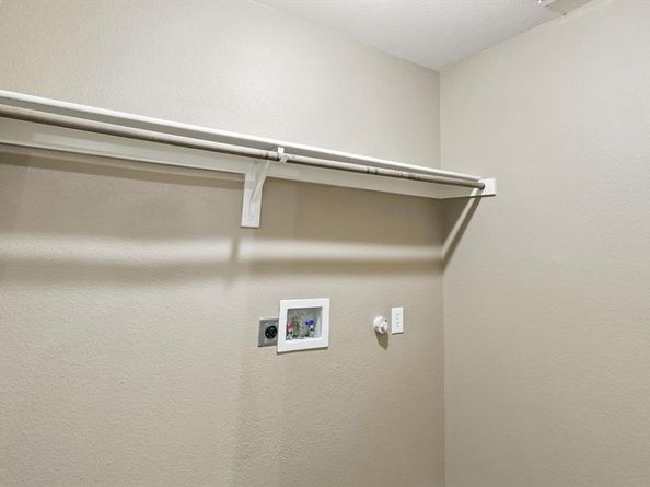 6912  Alderbrook Drive , Denton Texas 76210