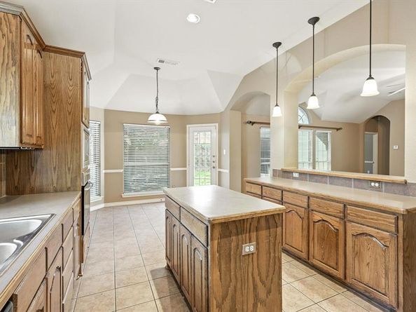 6912  Alderbrook Drive , Denton Texas 76210