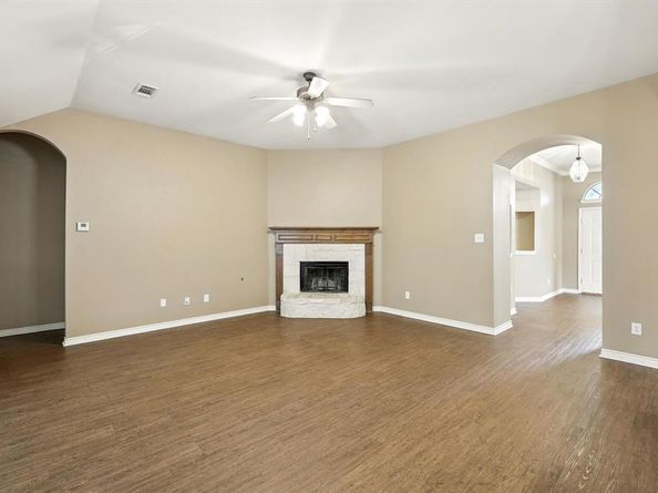 6912  Alderbrook Drive , Denton Texas 76210